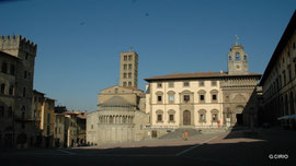 AREZZO (cliquez pou + de photos)