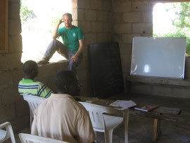 Eric teaching in the DTS at YWAM Maiduguri