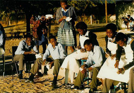 Ngambao CJSS sculpture students, 1995. Nicole Harper©