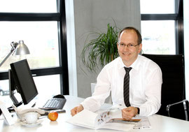 Achim Jungfleisch, Marketingleiter der Hager Vertriebsgesellschaft, im Gespräch mit BAUIDEE
