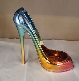 chrome sur plastique , chaussure , chromage plastique , design , designer , artiste , peinture chrome, machine à chrome , machine à chromer, 