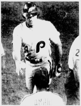 Pete Rose tossed the ball representing his 3,500th hit to coach Ruben Amaro, Sr.