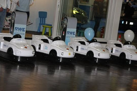 Die RWE Roadshow auf der AMI in Leipzig, auch kleine Elektrofahrer haben hier ihre Freude an der Elektromobilität