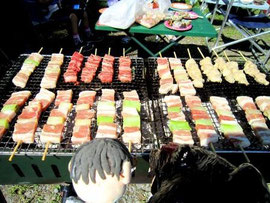 こちらは何かな?焼き鳥だ~!
