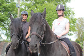 Lewis mit Sandra (li.) - Ich mit Astrid (re.)