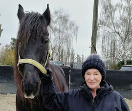 Friese Oscar mit Friesin Bärbel