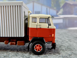 Volvo F89 Kipp-Anhängerzug, Losetransport (Sägemehl, Hobelspäne) / Interspan Tschopp