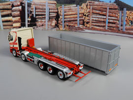 Renault T mit Container,  Kettensystem / Interspan Tschopp