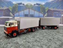 Volvo F89 Kipp-Anhängerzug, Losetransport (Sägemehl, Hobelspäne) / Interspan Tschopp