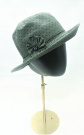 Stoffhut mit Blume, Baumwolle, stabiler Kopfsitz, Manufakturarbeit, auch in anderen Designs bestellbar Preis 59,90 €