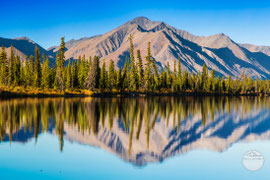 Bild: lake at Denali Hwy, Alaska, "twins"; www.2u-picturworld.de