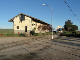 Campanario - Bar y Albergue Rural de la Estacion im ehemaligen Lagerschuppen und Bahnhofsgebäude