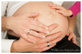Schwangerschaftsshooting Schwangerschaftsfotos Babybauch Franzis Fotostudio Walle