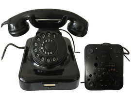 Telefon,Tisch/Wandapparat W49, Hagenuk (Hanseatische Apparatebau-Gesellschaft Neufeldt & Kuhnke), ab 1949- bis Mitte 60-er Jahre