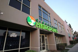 Exterior of Van Nuys location for Green Coast Hydroponics.