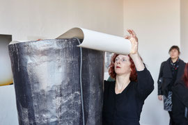 HILFESTELLUNGEN AN OBJEKTEN   FOTOCREDIT EDWARD GREINER