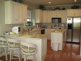 Parkville Kitchen before refinishing