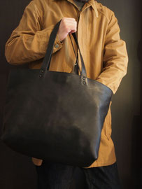 京都のバッグメーカー　革や帆布製のかばん・小物　レザーバッグ　レザートート（ネロ）