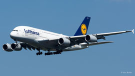 Airbus A380-800 - Lufthansa