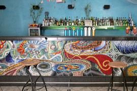 Onda, 1998, mosaico in vetro e pietre naturali, 1400 x 100 cm. Ex Bar Simba, Locarno - CH