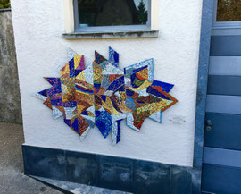 Natura e splendore, 2016, mosaico in vetri e marmi, 235 x 140 cm. Casa privata, Arosio - CH