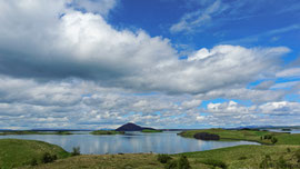 beim Mývatn ... inklusive tausenden von (zum Glück nicht-stechenden) Mücken