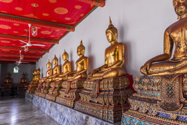 Buddha-Statuen im Wat Pho
