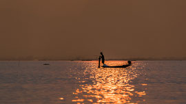 abends auf dem Inle-See (birmanisch: အင်းလေးကန်)