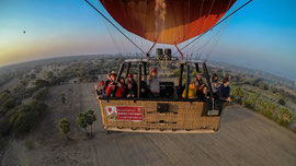 Es war Luxus, aber es hat sich gelohnt: eine Ballonfahrt mit 'Balloons Over Bagan' ... 