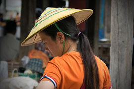 auf Shoppingtour auf dem Nan Pan Market