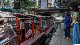 Saphan Hua Chang Pier, Khlong Saen Saep Kanalboot in Bangkok 