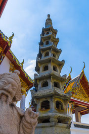 im Wat Suthat in Bangkok