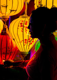 abends auf dem Markt in der Altstadt von in Hoi An