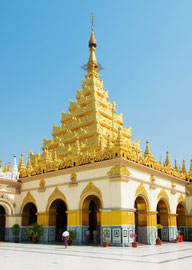 Der Mahamuni-Buddha-Tempel, ein buddhistischer Tempel und wichtiger Wallfahrtsort südwestlich von Mandalay.