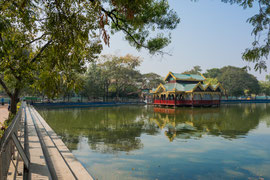 auf einem Bummel in Mandalay