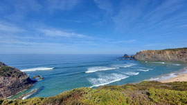 der Strand von Odeceixe (Praia de Odeceixe)