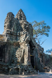 ein Bodhisattva (Erleuchtungswesen) über einem der vier Stadttore von Angkor Thom 