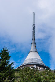 auf dem Ještěd - Aussichtsturm, Sendemast, Hotel und Restaurant