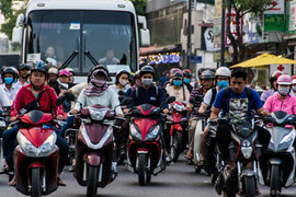ganz normaler Strassenverkehr in Huế