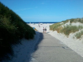 der Übergang am Strandhäuschen