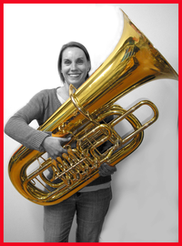 Nadège, Tuba