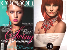 NICOLE HAYDUGA ROTES COLLIER MAGAZIN 
