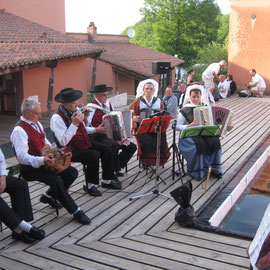 Les Ménétriers