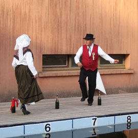 La Bourrée des Bouteilles ( Adèle et Albert)