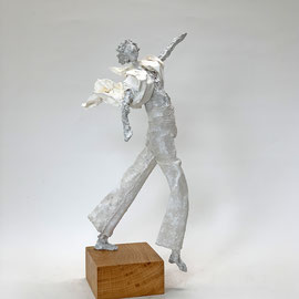 Puristische Skulptur - Pappmache/mixed media - 38 x 21 x 17 cm - Galerie Tobien Husum