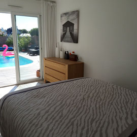 Schlafzimmer im Erdgeschoss Bett 160 cm
