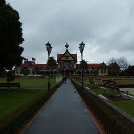 Das Roturoa Museum, das angeblich meistfotografierte Gebäude Neuseelands
