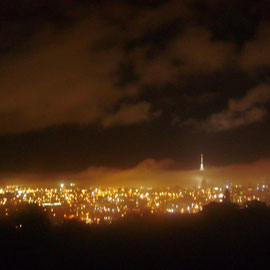 Auckland City bei Nacht