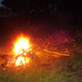 Lagerfeuer am Lake Omapere