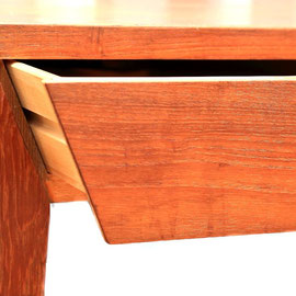 Severin Hansen Jr. Four Drawers Model "36" Teak Desk for Haslev Møbelsnedkeri A/S, Denmark, 1950 PN.Modern